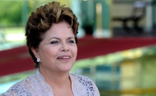 Les défenseurs de l'environnement ont exhorté jeudi la présidente du Brésil Dilma Rousseff à mettre son veto à une loi controversée ouvrant la voie à une déforestation accrue en Amazonie, un texte embarrassant pour le pays à deux mois du sommet Rio+20 sur le développement durable.