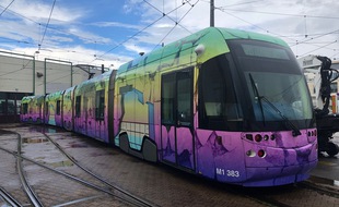 Deux rames relookées vont circuler à Nantes pendant un an au moins