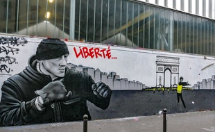 Un graffe sur Christophe Dettinger et le mouvement des