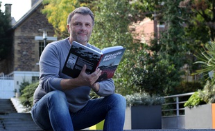 L'auteur de bande dessinée Pascal Bresson, ici avec son album