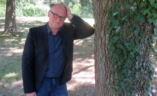 Tombé amoureux de la Bretagne, Jörg Bong vit désormais deux mois dans l'année dans la région.