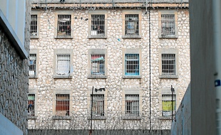 La surpopulation carcérale aux Baumettes atteint désormais 155 %.