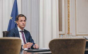 e Premier ministre belge Alexander De Croo a annoncé que le pays allait adopter un confinement plus sévère.