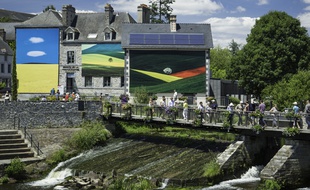 Le festival photo se déroule jusqu'au 30 septembre dans le petit village de la Gacilly.