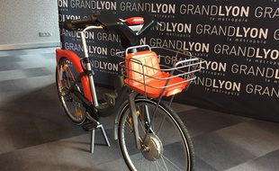 Lyon, le 18 septembre 2017. La métropole de Lyon a dévoilé les futurs Vélo'V qui seront mis en circulation en juin 2018.