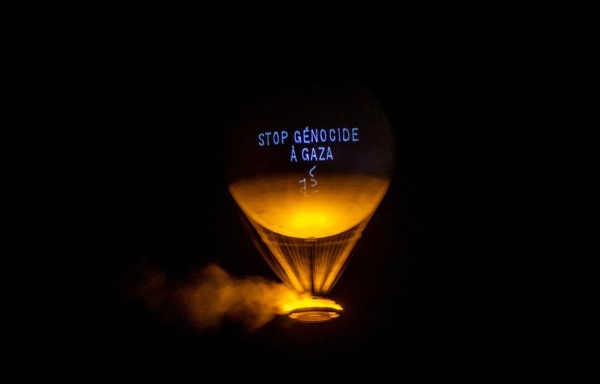 « Stop génocide à Gaza » : Amnesty International derrière le message pirate affiché sur la vasque olympique