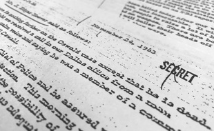 Trois mille documents sur l'assassinat du président américain John F. Kennedy, auparavant classés top secret, ont été publiés le 26 octobre 2017.