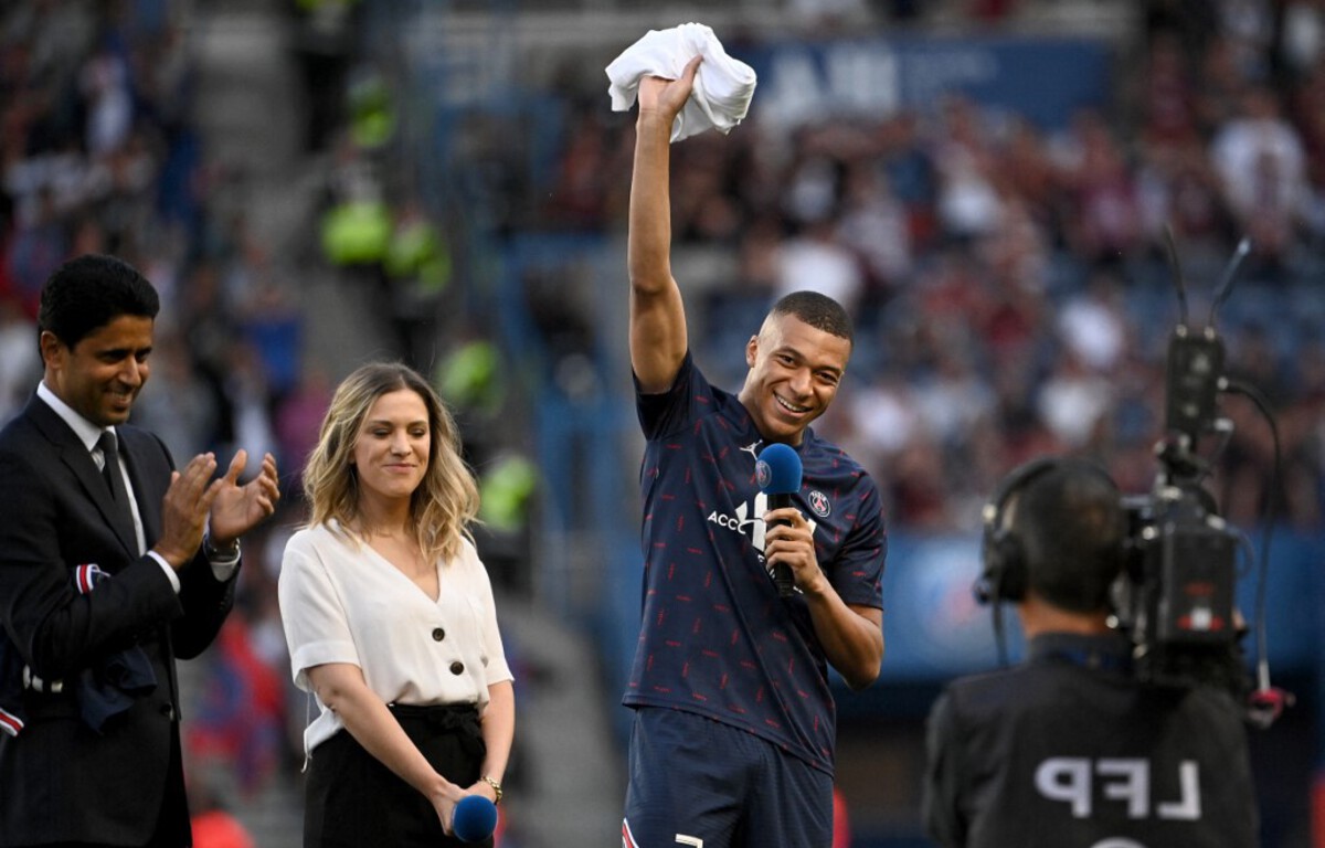 Un choix, un triplé, du kif, Mbappé continue d'écrire son histoire au PSG