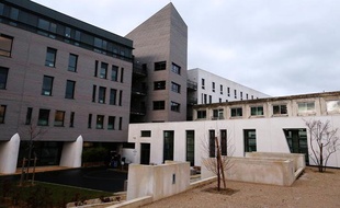 Le CHU de Reims, où est hospitalisé Vincent Lambert, un homme tétraplégique, au coeur d'une bataille familiale.