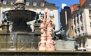 L'œuvre «Fontaine» d'Elsa Sahal, installée pour le Voyage à Nantes 2020.