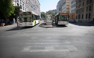 Marseille le 24 mai 2011 - Illustration sur les bus de la RTM