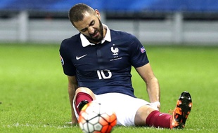 Karim Benzema lors du match entre la France et l'Arménie le 8 octobre 2015.