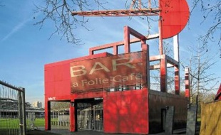 Cette Folie bar a été rénovée, agrandie et proposera dorénavant une restauration rapide.