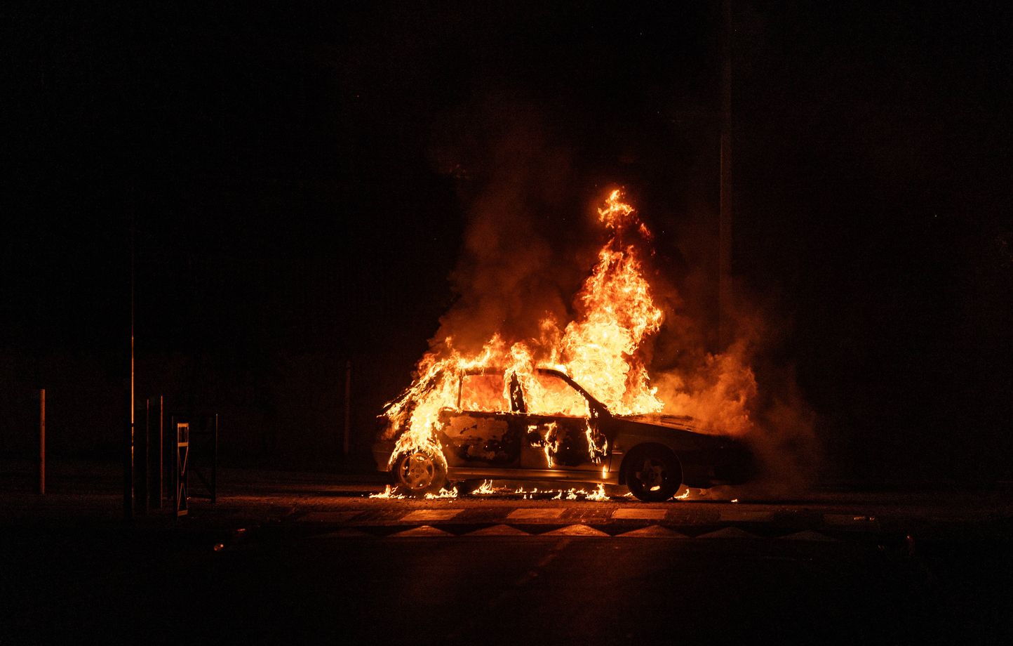 Detention center : Toulon, Valence, Nanterre… Des établissements visés par des incendies de véhicules ou des tirs en rafale thumbnail
