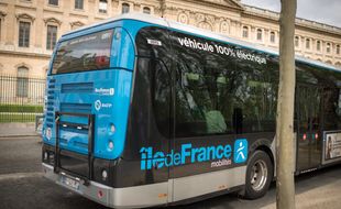 Ile-de-France Mobilités et la RATP ont décidé de mettre des bus à disposition du personnel hospitalier.