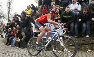 Le Suisse Fabian Cancellara, vainqueur du Tour des Flandres 2010, le 5 avril 2010, à Meerbek.