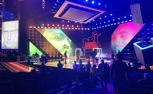 Aux répétitions des NRJ Music Awards 2021, vendred à Cannes