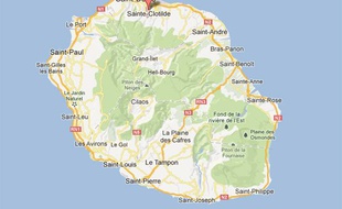 Une jeune fille de 15 ans a tenté de se suicider au collège Bois de Nèfles, à Sainte-Clotilde (Réunion), le 15 avril 2013