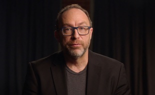 Capture d'écran de Jimmy Wales, cofondateur de Wikipédia et Wikitribune.