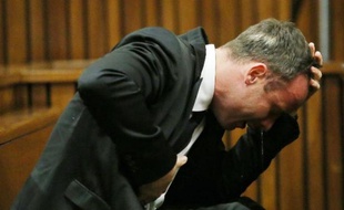 Oscar Pistorius lors de son procès le 7 avril 2014 à Pretoria