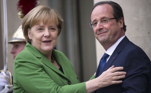 Angela Merkel et François Hollande le 12 novembre 2013 à Paris. AFP PHOTO / FRED DUFOUR