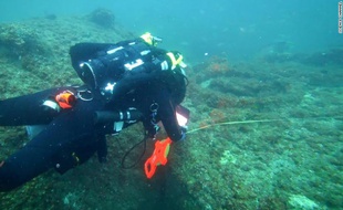 Plongée sous-marine lors de l'exploration du SS Cotopaxi