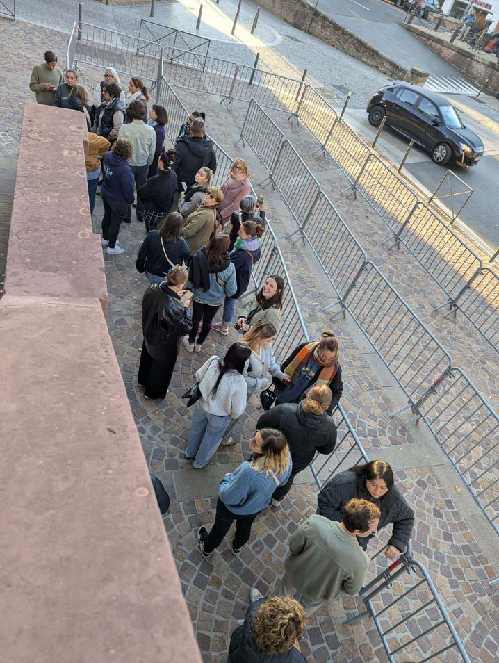 Devant le Palais de justice d'Albi, le 1er octobre 2025.
