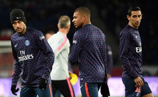 Neymar, Mbappé et Di Maria à l'échauffement avec le PSG avant le match contre Lille, le 2 novembre 2019.