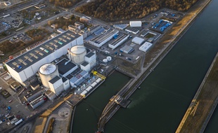 Vue aérienne de la centrale nucléaire de Fessenheim.