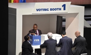 Des membres de la Fifa votent pour élire le président de l'instance, le 29 mai 2015 à Zurich