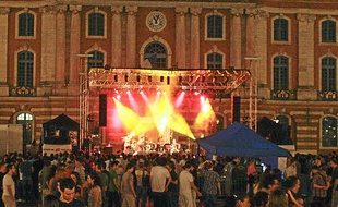 La scène du Capitole ne sera plus réservée aux groupes émergents.