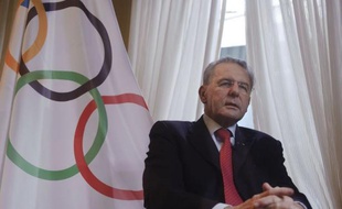 Le boycott de compétitions majeures pour des motifs politiques nuit seulement aux sportifs qui devaient les disputer, a déclaré le président du Comité international olympique (CIO), le Belge Jacques Rogge, dans un entretien exclusif avec l'AFP.
