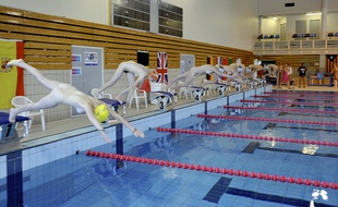 Compétition de natation naturiste