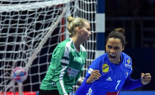 Allison Pineau et les Bleues en mode guerrières pour ne pas se faire sortir du Mondial 2019.