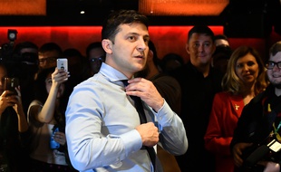 L'humoriste et homme politique Volodymyr Zelensky est arrivé en tête du premier tour de la présidentielle en Ukraine, le 31 mars 2019.