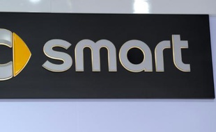 Logo de Smart, à Détroit, le 15 janvier 2013