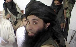 Capture d'écran d'une vidéo datant du 11 novembre 2013 du chef du Mouvement des talibans du Pakistan (TTP) Maulana Fazlullah
