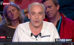 Philippe Poutou lors du débat présidentiel du 4 avril 2017 sur BFMTV et CNews.