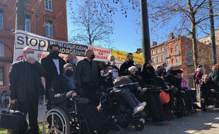 Les militants de l'association Handi-Social jugés par le tribunal judiciaire de Toulouse pour avoir envahi les pistes de l'aéroport et les voies SNCF.