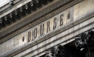 La Bourse de Paris évoluait en nette hausse lundi matin (+1,07%), soutenue par la formation d'un gouvernement en Italie, à l'orée d'une semaine riche en rendez-vous, avec notamment les réunions de la Réserve fédérale américaine et de la Banque centrale européenne.