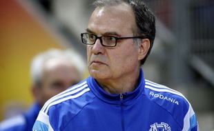 Marcelo Bielsa lors du match entre l'OM et Lens le 22 mars 2015.