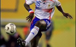 Pour le début des qualifications à l'Euro-2008 de football en septembre, le sélectionneur de l'équipe de France Raymond Domenech devrait rappeler jeudi la quasi-totalité des joueurs ayant gagné en Bosnie, l'incertitude résidant dans la présence ou non de Thuram et Makelele.