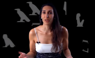La chaîne ToutankaTube est animé par l'égyptologue Amandine Marshall.