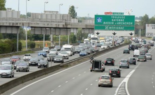 Le nombre des morts sur les routes de France a enregistré une forte hausse de 10,7% en novembre, avec 279 personnes tuées contre 252 en novembre 2013