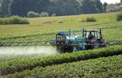Des scientifiques dénoncent la loi Duplomb, « dangereuse pour la santé »