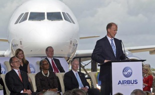 Les syndicats européens d'EADS, pour beaucoup inquiets de futures restructurations, convergent mardi vers Toulouse pour la réunion d'un comité européen du groupe, la première depuis que ses dirigeants ont annoncé son changement de nom en "Airbus Group".
