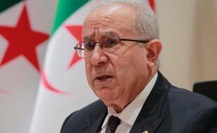 Ramtane Lamamra, le ministre des Affaires étrangères algérien, lors d'une conférence de presse à Alger, le 24 août.