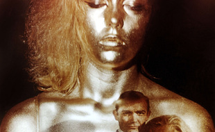 Détail du générique de Goldfinger.