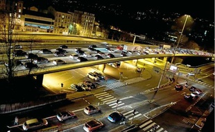 Les riverains sont souvent incommodés la nuit lorsque les poids lourds roulent à vive allure.