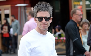 Le chanteur Noel Gallagher dans les rues de Londres